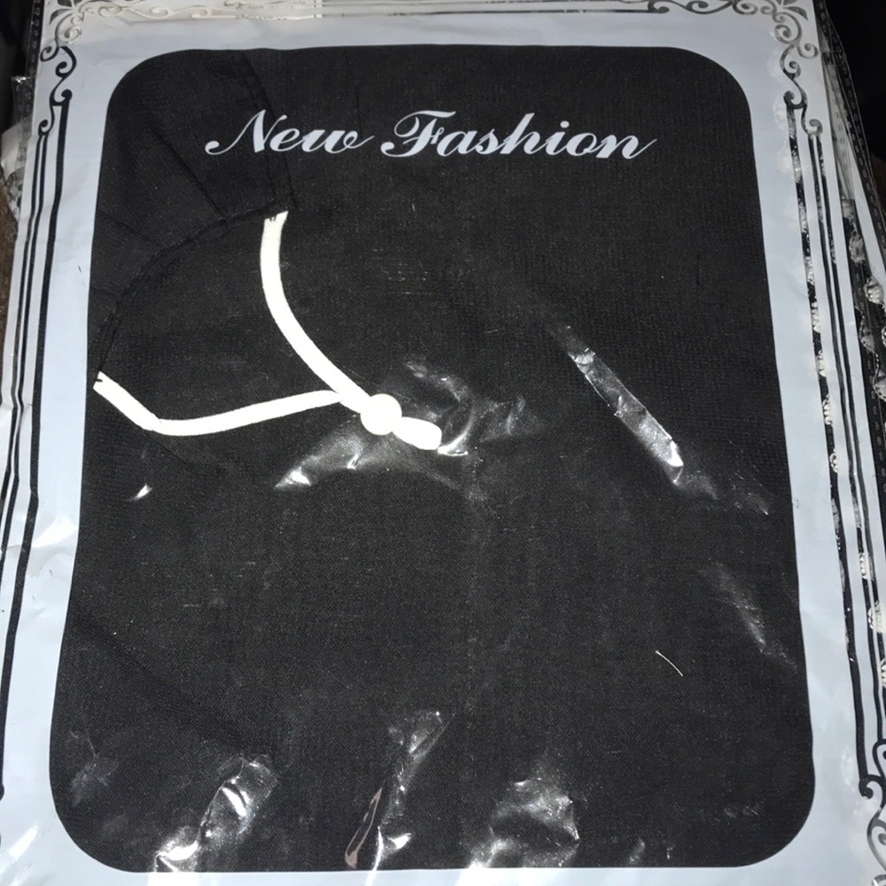 NWT convertible face mask/scarf PRICE FIRM - Picture 5 of 7
